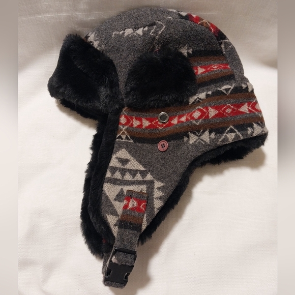 Pendleton 100% Wool Southwest Design Faux Fur Lined Trapper Hat